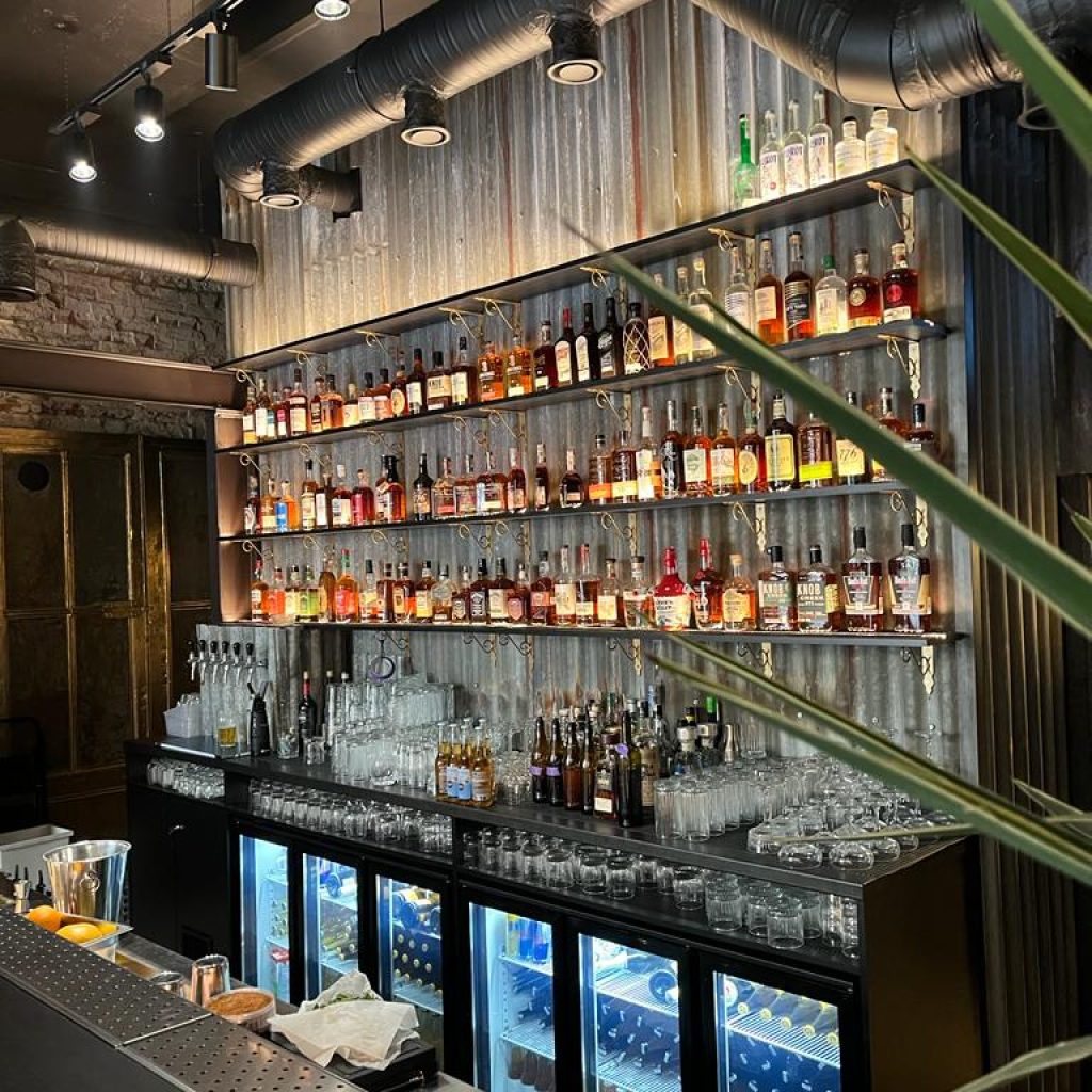 Texico BAR & BBQ niedawno zadebiutowało ze swoją kuchnią na wrocławskim Pasażu Pokoyhof. Czy jest tutaj smacznie? Przeczytaj i sprawdź!